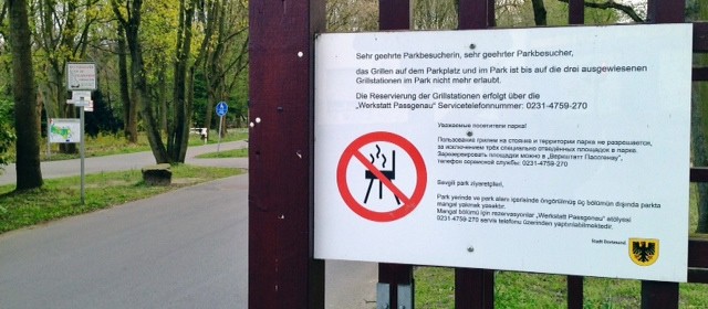 Außer an den drei offiziellen Grillstellen - hierfür muss man sich anmelden - ist Grillen im Fredenbaumpark verboten. Foto: Alex Völkel