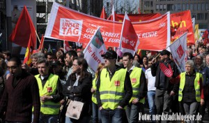 1.Mai-Demo des DGB für soziale Gerechtigkeit und gegen Rechtsextremismus in Dortmund. Foto: Alex Völkel