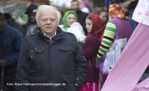 Krimiautor Heinrich Peuckmann besucht seine Tatorte in der Dortmunder Nordstadt, hier auf dem Nordmarkt