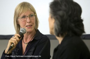 Dortmunder Ballettchef Xin Peng Wang diskutiert am Tag der Menschenrechte mit Dr. Marion Grob, WDR-Redakteurin und Amnesty International-Mitglied