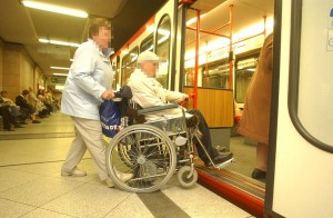 Stadtbahn-Barierefreier Zugang - Behinderung - Barrierefreiheit