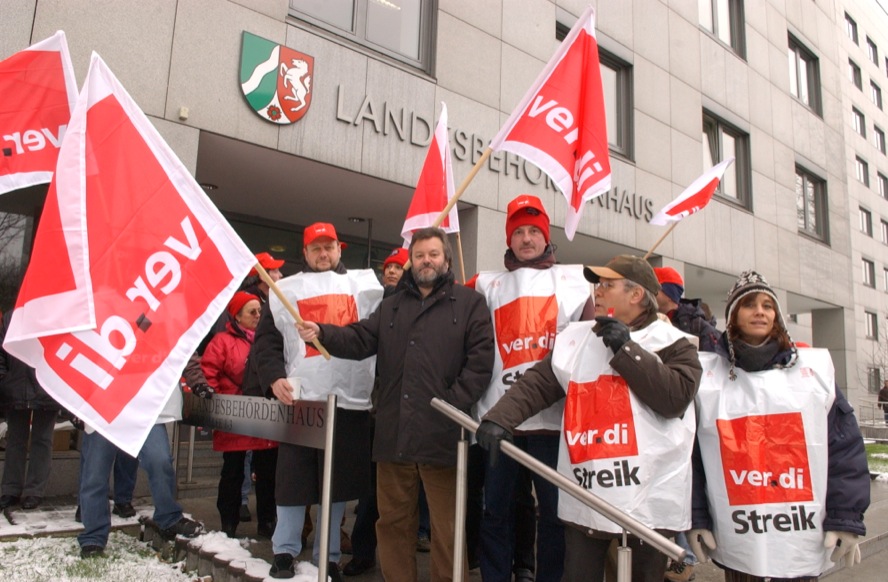 Verdi-Warnstreik - ver.di - Landesbehördenhaus-