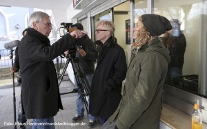 Arte dreht in Dortmund einen Film: Eutopia. Europas Städte - Europas Zukunft. Drehbuchautorin Sarah Schill im Gespräch mit Prof. Dr. Kurt Wettengl, Direktor des Ostwall-Museums