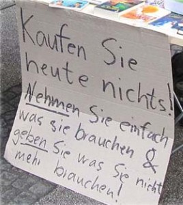 Der „Gib und Nimm“-Tisch wird weiterhin an jedem dritten Samstag im Monat auf dem Katharinenplatz stehen, immer von 12 bis 15 Uhr.