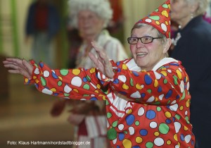 Dietrich-Keuning-Haus fest in Narrenhand. Die Alten und die Jungen feierten gleichzeitig Karneval. Präsident und erster Vorsitzender der Groß-Dortmunder Ruhrstadtfunken, Bernd Küppeler