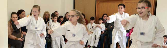 Die Kroatische Gemeinde bietet Taekwon-Do-Kurse für Kinder an.