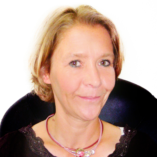 Karoline Spitz Schmuck und Texilien