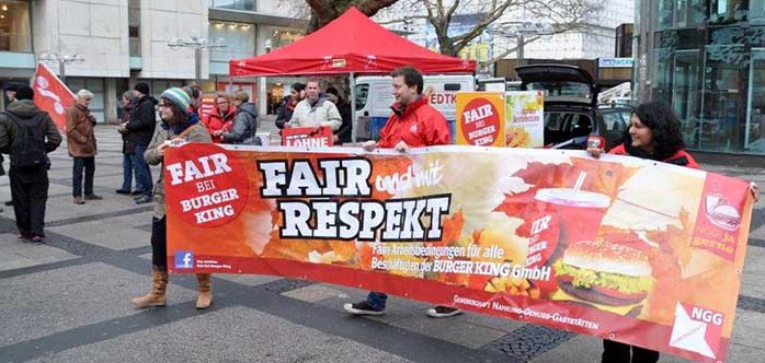 ProtestAktion der NGG vor Burger King in Dortmund