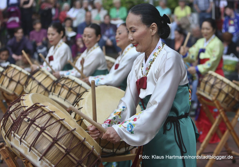 Tanzfolk 2014 am Dietrich-Keuning-Haus. Koreanische Trommelgruppe