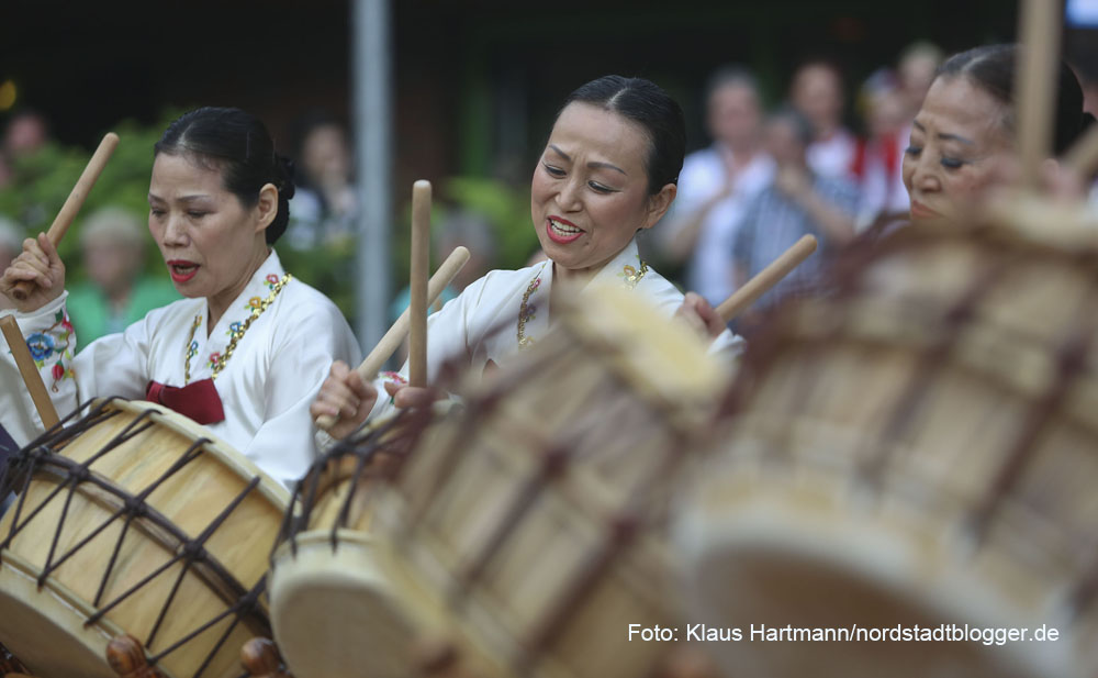 Tanzfolk 2014 am Dietrich-Keuning-Haus. Koreanische Trommelgruppe