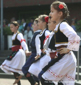 Tanzfolk 2014 am Dietrich-Keuning-Haus. Serbische Tanzgruppe