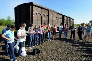 Der Jugendring und die Botschafter der Erinnerung haben eine Gedenkstättenfahrt nach Auschwitz gemacht.