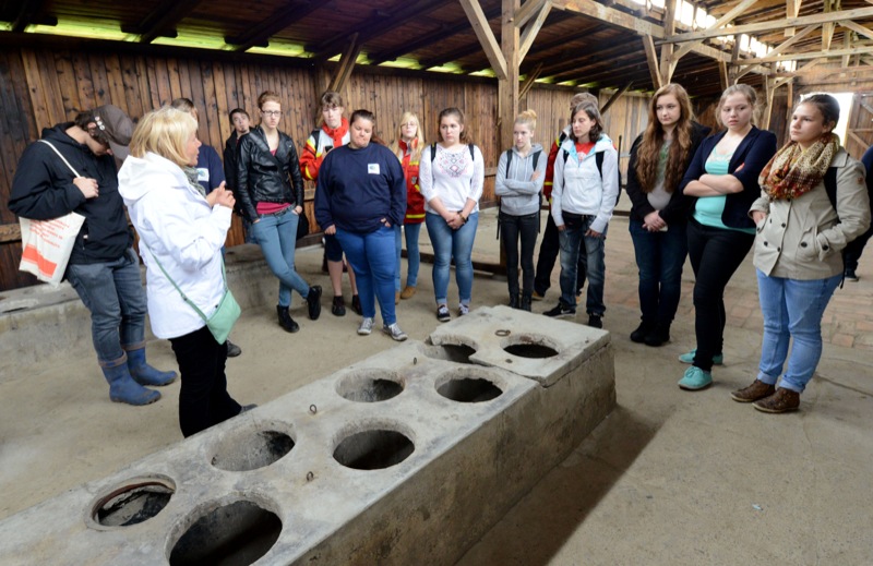Der Jugendring und die Botschafter der Erinnerung haben eine Gedenkstättenfahrt nach Auschwitz gemacht.