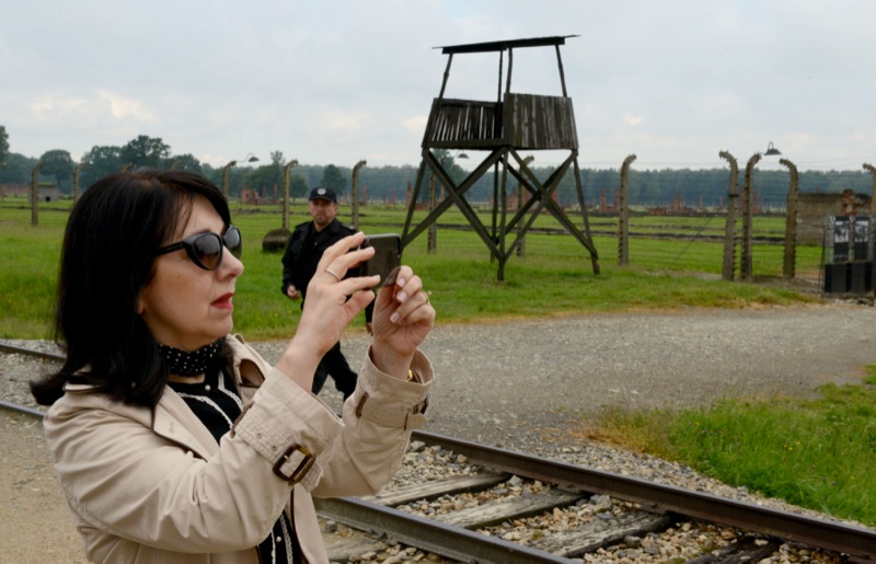 Der Jugendring und die Botschafter der Erinnerung haben eine Gedenkstättenfahrt nach Auschwitz gemacht.