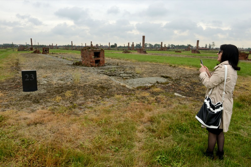Der Jugendring und die Botschafter der Erinnerung haben eine Gedenkstättenfahrt nach Auschwitz gemacht.