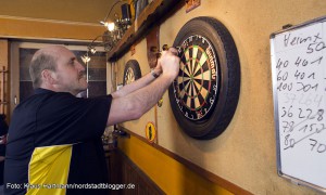 Die Gläubigen, Dart-Club von Manni Piechota