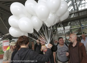 Nationale Gedenktag für verstorbene Drogenabhängige an der U-Bahnhaltestelle Stadtgarten