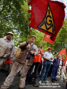 Auf der Westfalenhütte in der Nordstadt legten Beschäftigte die Arbeit nieder. Foto: Alex Völkel