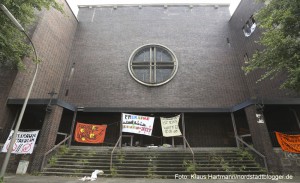 Leerstehende Kirche Sankt Albertus Magnus in der Enscheder Straße wurde besetzt