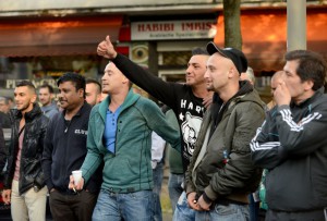 Migranten machten den Neonazis lautstark deutlich, dass sie in der Nordstadt nicht willkommen sind.