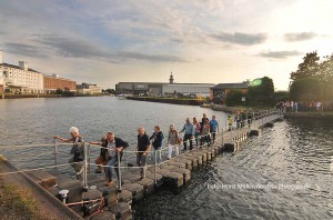 Die Schwimmbrücke des THW zwischen Drehbrücken- und Speicherstraße wurde gern benutzt