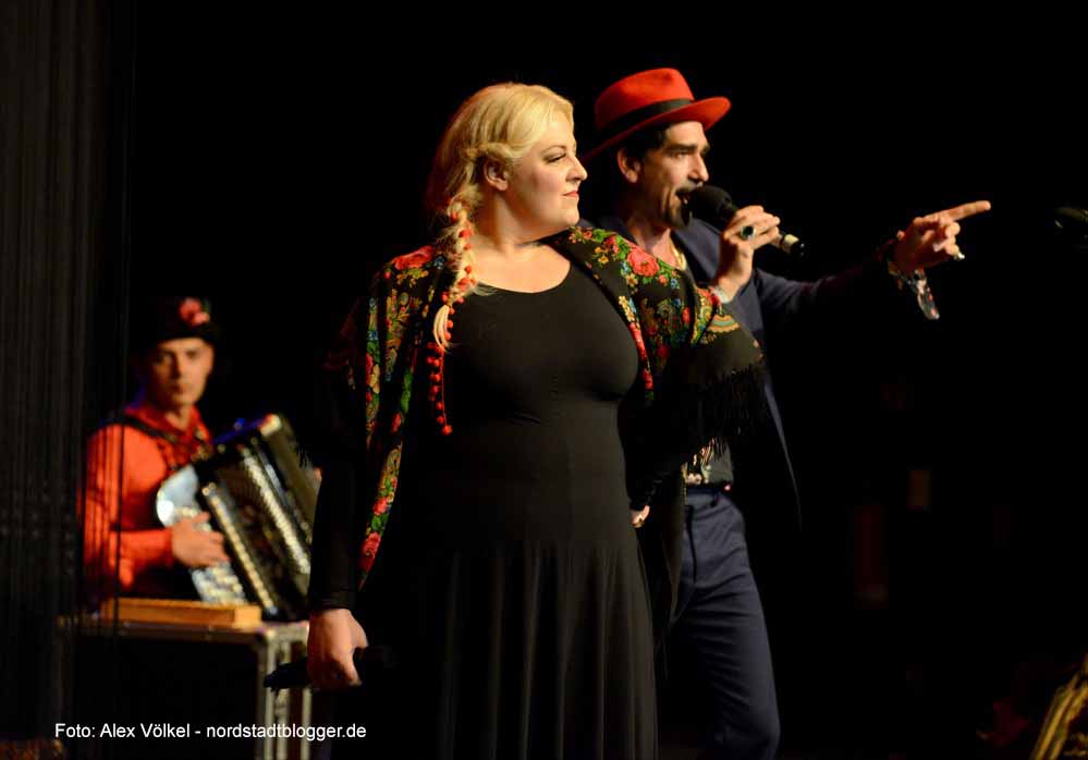 Im Theater im Depot feierte das Roma-Stück Makar Tschudra Premiere. Foto: Alex Völkel