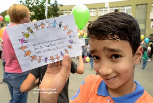 Nordmarkt-Grundschule - Ballonstart zum Roma-Festival Djelem Djelem _2391 - NSB