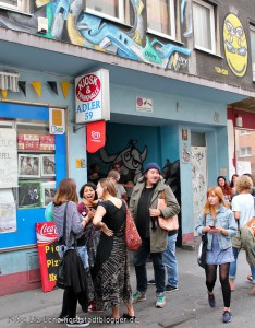 Adler-Backyard-Jam in der Adlerstraße 59. Der Adler-Kiosk in der Adlerstraße im Unionviertel