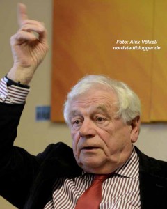 Auf Einladung der AWO referierte Prof. Dr. Wolfgang Benz in der Nordstadt. Foto: Alex Völkel