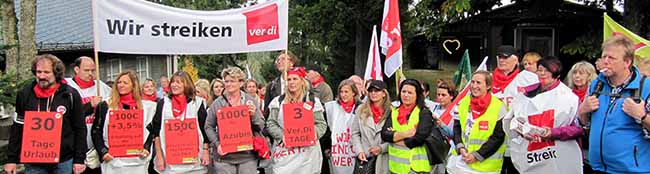 Bei der letzten Verhandlungsrunde mit der AWO in Altastenberg setzten ver.di-Mitglieder ein Zeichen.