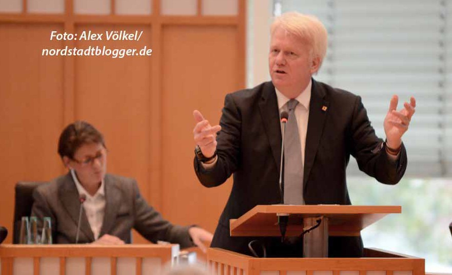OB Ullrich Sierau sprach zur Einbringung des Haushalts.