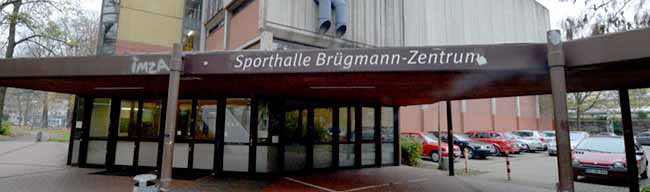 Die Sporthallen im Brügmannzentrum werden kurzfristig Notunterkunft für Flüchtlinge.