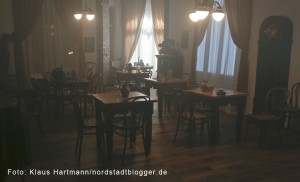 Letzte Dreharbeiten zum Film: Am Borsigplatz geboren, Franz Jacobi und die Wiege des BVB am Originalschauplatz. Der Saal in der ersten Etage der ehemaligen Gaststätte Wildschütz, heute eine Wohnung, wie er 1909 hätte ausgesehen können.