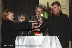 Pauluskirche erstrahlt in hellem Licht.