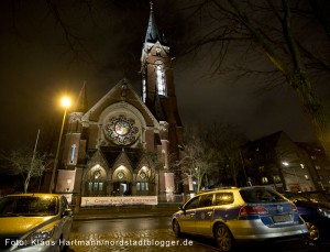 Dortmund Tatort Hydra in der Pauluskirche. 5. Dortmund-Tatort spielt im Neonazi-Milieu. Rudelgucken in der Pauluskirche unter Polizeischutz