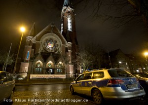 Dortmund Tatort Hydra in der Pauluskirche. 5. Dortmund-Tatort spielt im Neonazi-Milieu. Rudelgucken in der Pauluskirche unter Polizeischutz