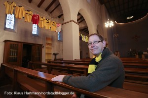 Trikotausstellung mit Hemden des BvB 09 in der Dreifaltigkeitskirche