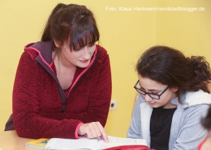 Stiftung Pro Filiis unterstützt den Kinderschutzbund Dortmund für ein weiteres Schuljahr mit über 6000 Euro. Lehramtsstudentin Lisa Thrun unterrichtet
