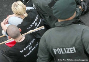 Neonazis versuchen seit Jahren, ihre Ziele durchzusetzen - gegen die Zivilgesellschaft und die Polizei.