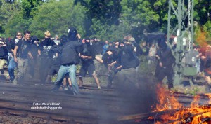 Gewaltsam versuchten Autonome Antifa den Neonaziaufmarsch am 1. Mai 2007 zu verhindern. 