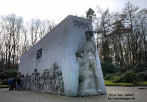 Asshoff kümmert sich seit Jahrzehnten um das Mahnmal in der Bittermark und das Gedenken an die Opfer.