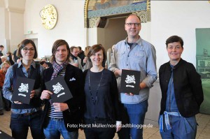 Stephan Schwabe (2.v.l.) und das Team fürs ein Kochbuch "Nordstadt kocht". Anne Weibert machte den Text,  Judith Rüther  die grafische Gestaltung. Ansgar Wortmann von der "Tafel"  und Andrea Schmidt vom Verlag Kettler.