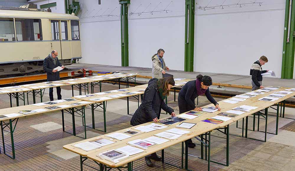 Frank Vits, Kunstsammler aus Düsseldorf, Petra Steinhardt, Kuratorin für Fotografie, Folkwangmuseum Essen, Boris Lindner, Galerie Lindner, Essen, Melanie Schneider, RWE Vertrieb AG, Kommunikation/PR, Sponsoring, und Eventmanagement Aenne Langhorst, Künstlerin aus Hannover. Foto: Jan Schmitz