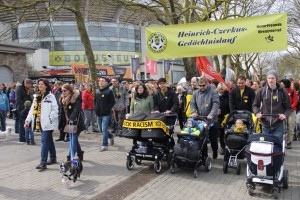 Rund 1000 Menschen nahmen am Heinrich-Czerkus-Gedächtnislauf in die Bittermark teil. Foto: Wolfgang Hartwich