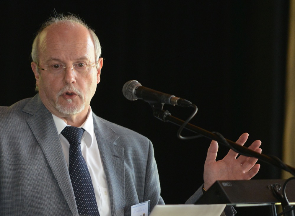 „Die humanitäre Unterbringung von Flüchtlingen ist eine riesenhafte Aufgabe“, betont Michael Kirchner von der Bezirksregierung Arnsberg.
