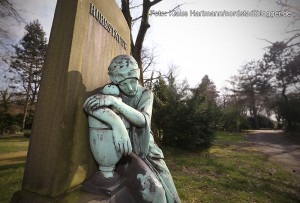 Gründung eines Förderkreises zur Erhaltung historischer Grabmale auf dem Nordfriedhof durch Gerda Horitzky