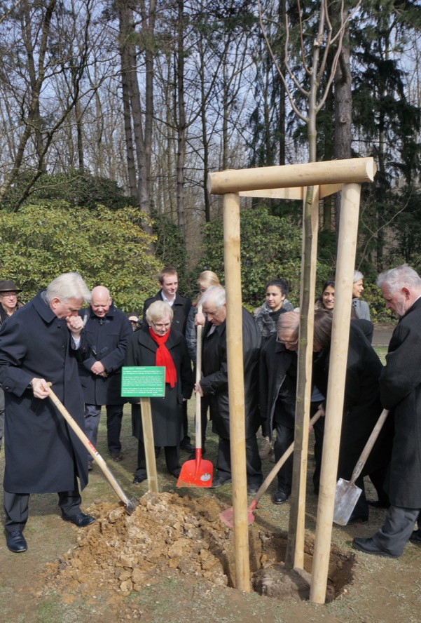 Gedenkfeier für die Karfreitagsmorde in der Bittermark. Foto: Helmut Vossgraff