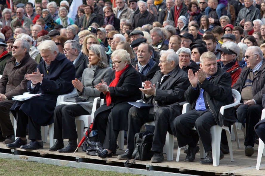 Gedenkfeier für die Karfreitagsmorde in der Bittermark. Foto: Helmut Vossgraff