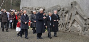 Gedenkfeier für die Karfreitagsmorde in der Bittermark. Foto: Helmut Vossgraff