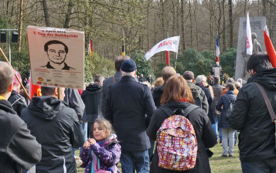 Gedenkfeier für die Karfreitagsmorde in der Bittermark. Foto: Helmut Vossgraff